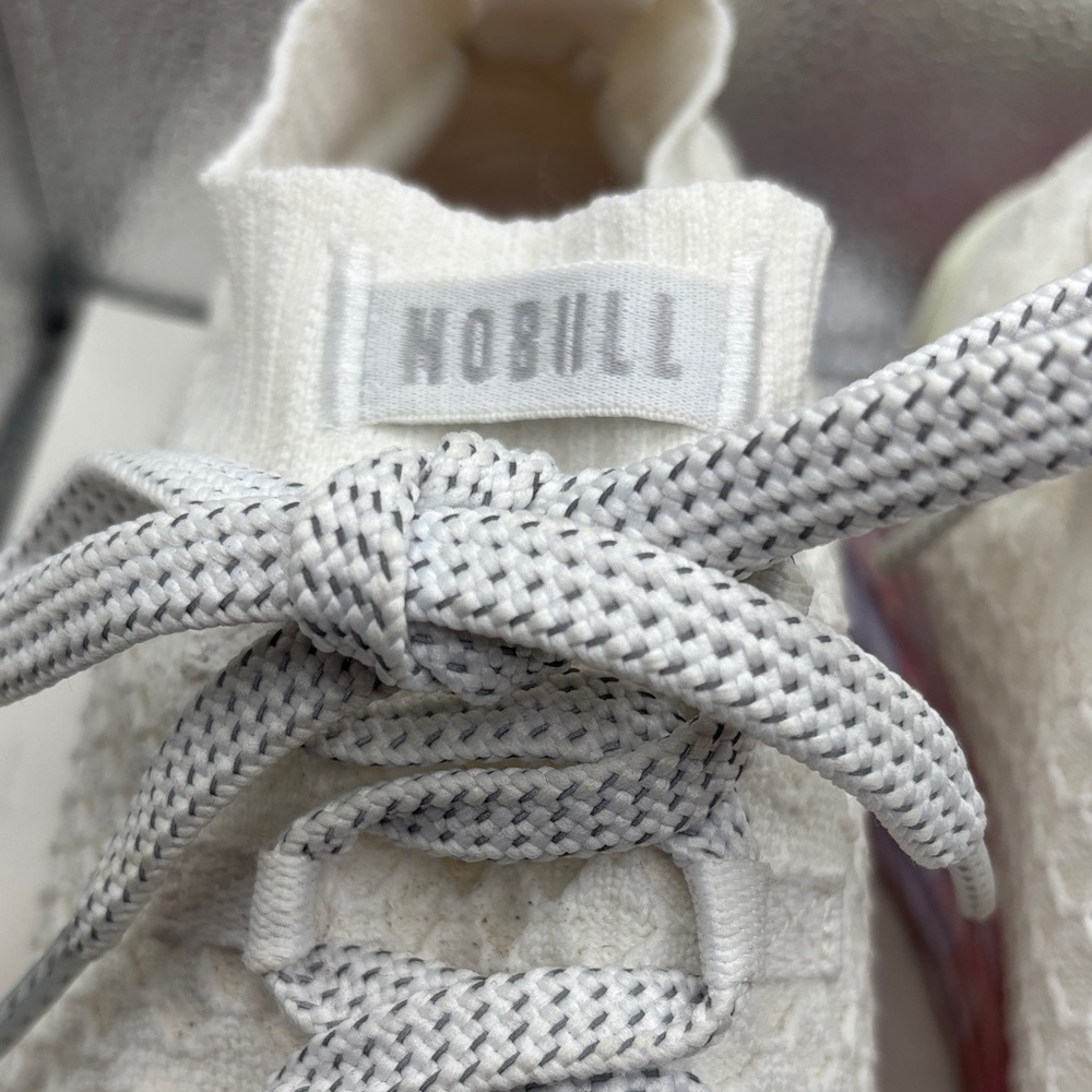 Pre-owned NOBULL White Sneakers with Pink Accents - Picture 2 of 4